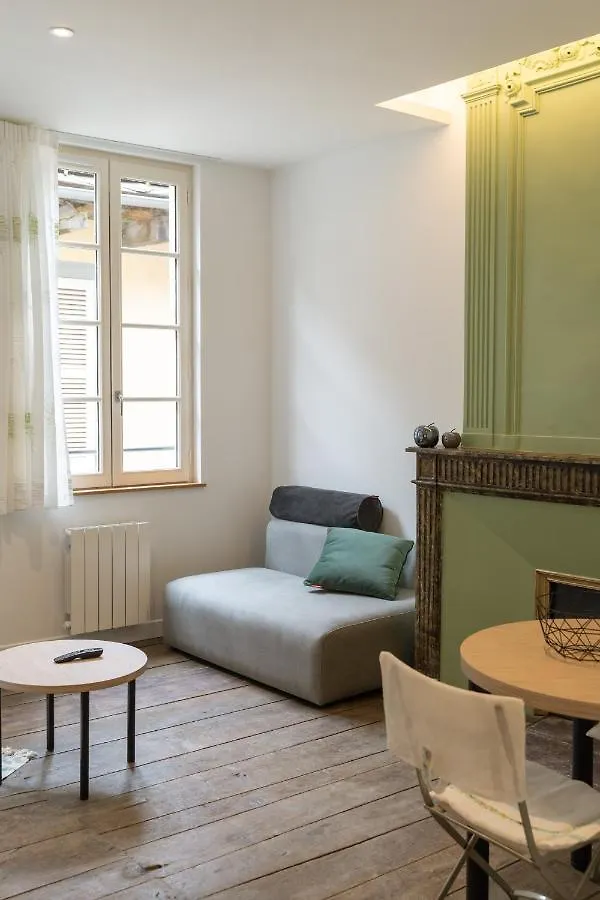 Appartement R2 T2 Rodez Centre Historique Apartment