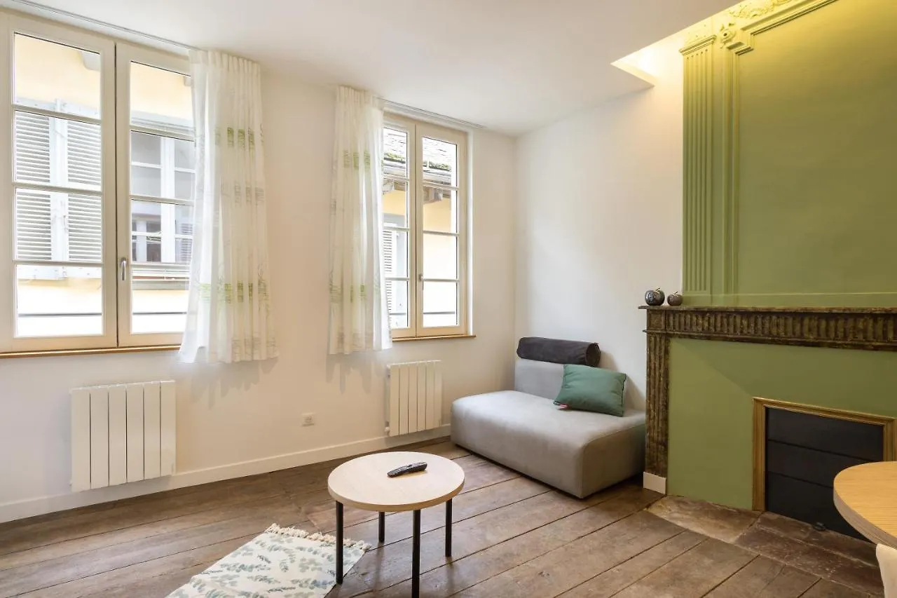 Appartement R2 T2 Rodez Centre Historique